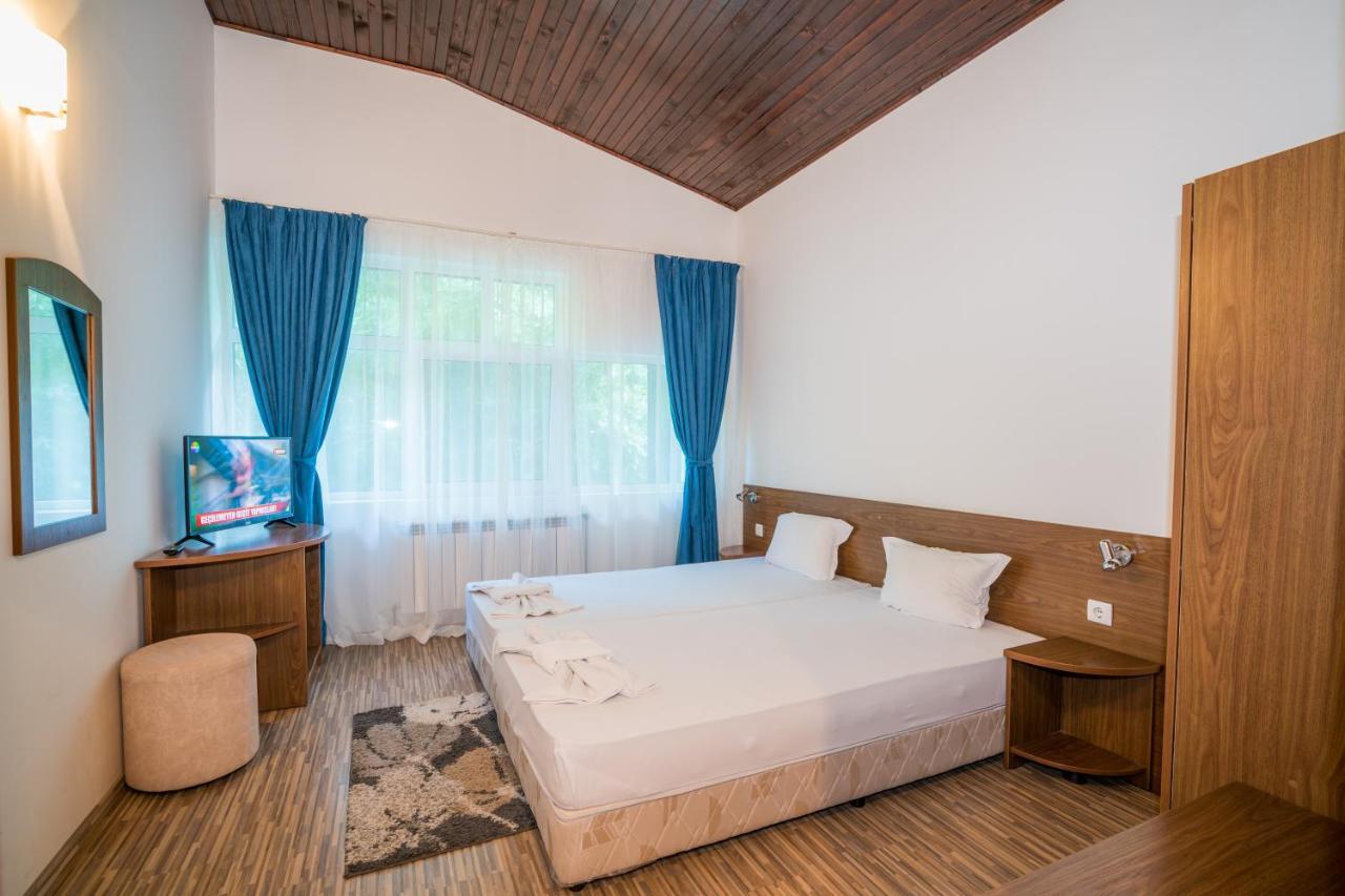 Family Park Hotel Kyoshkove شومن المظهر الخارجي الصورة