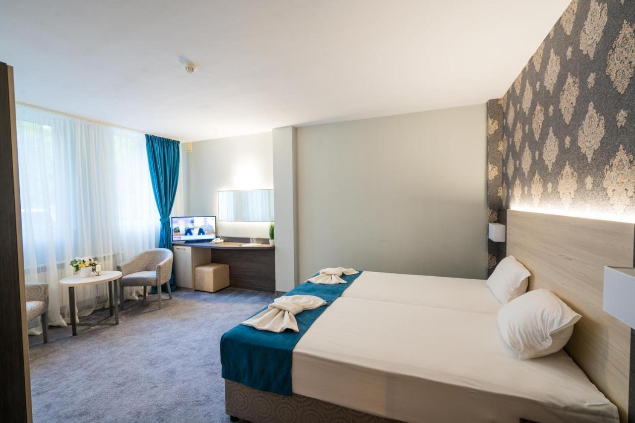 Family Park Hotel Kyoshkove شومن المظهر الخارجي الصورة