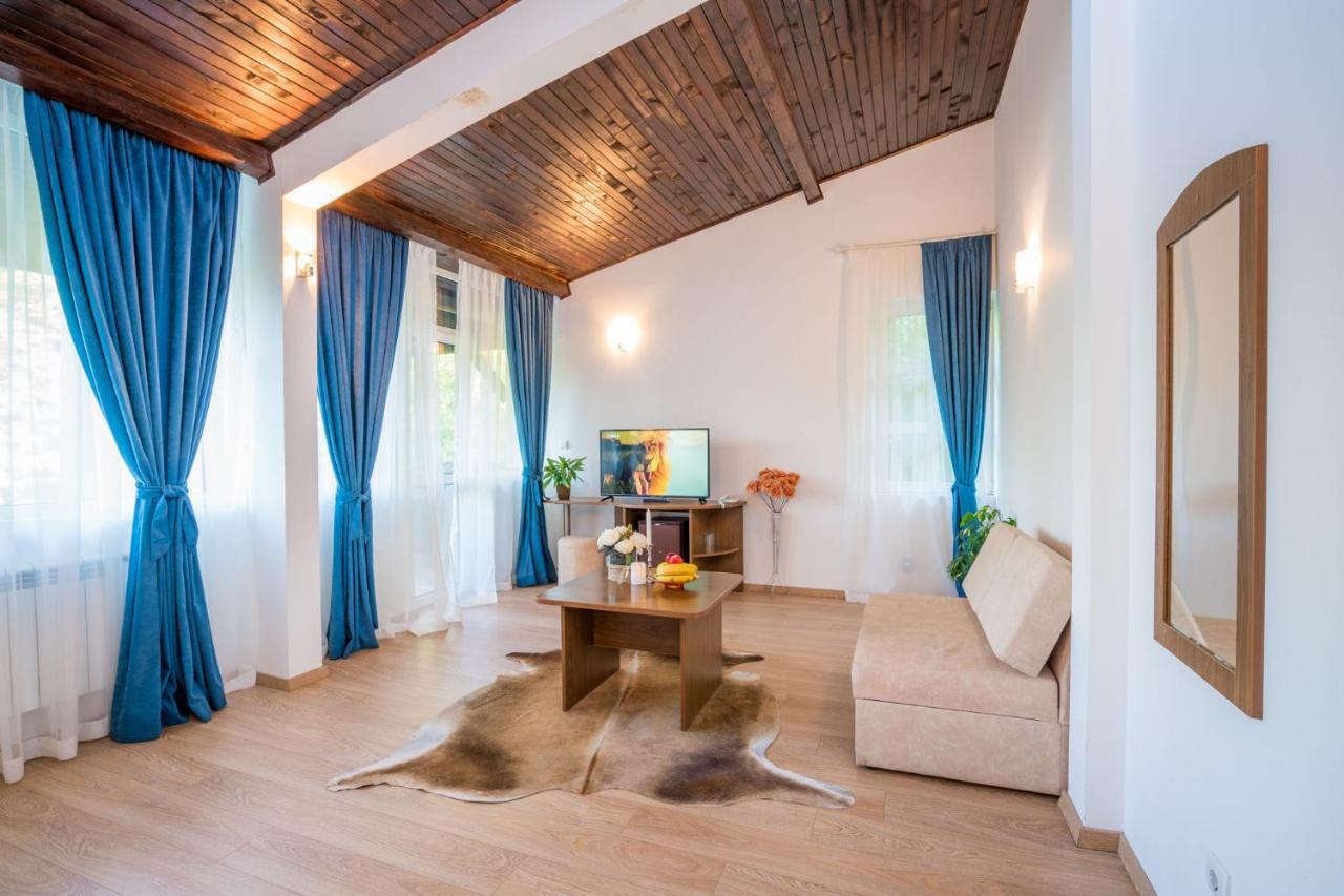 Family Park Hotel Kyoshkove شومن المظهر الخارجي الصورة