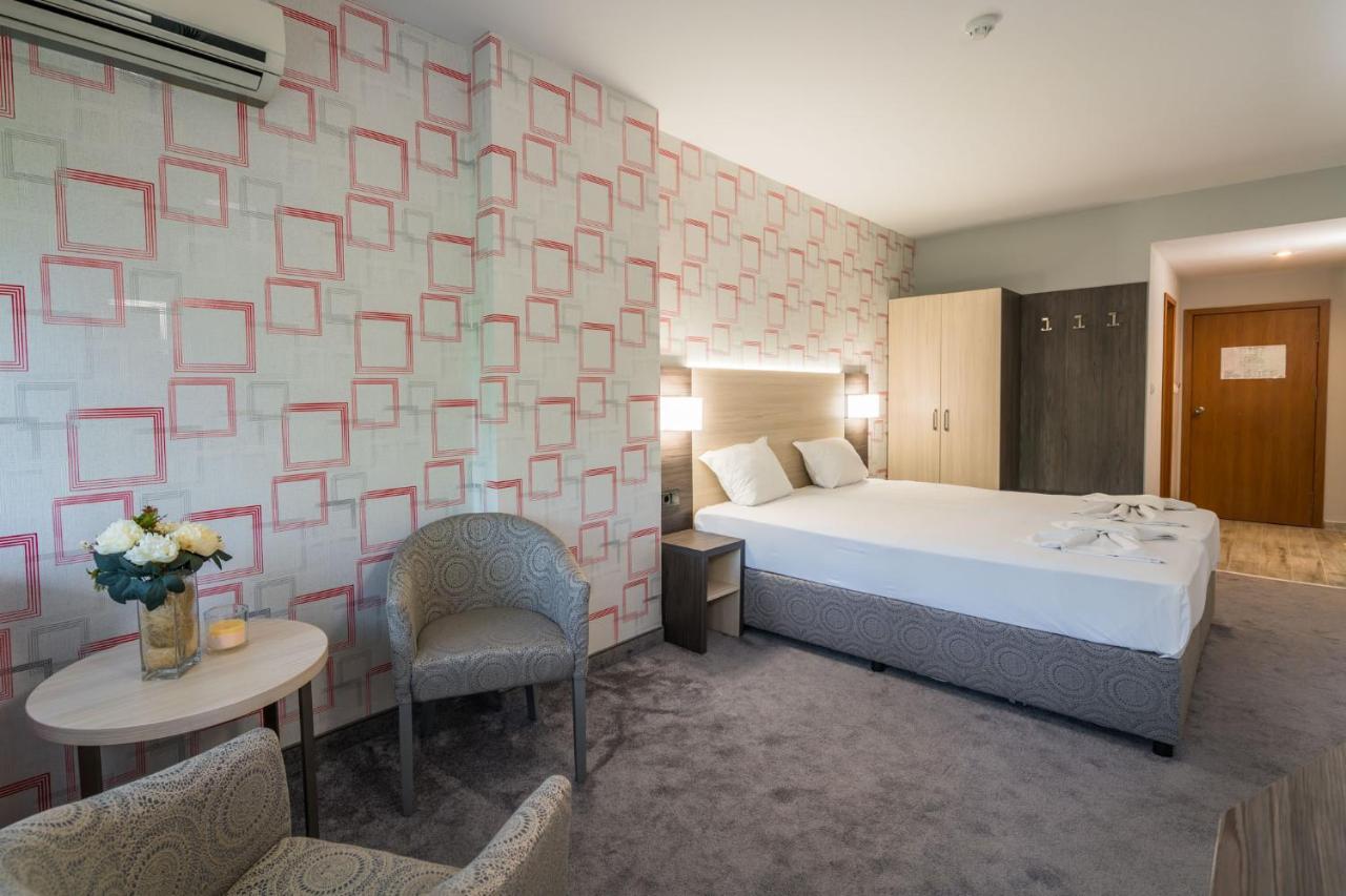 Family Park Hotel Kyoshkove شومن المظهر الخارجي الصورة